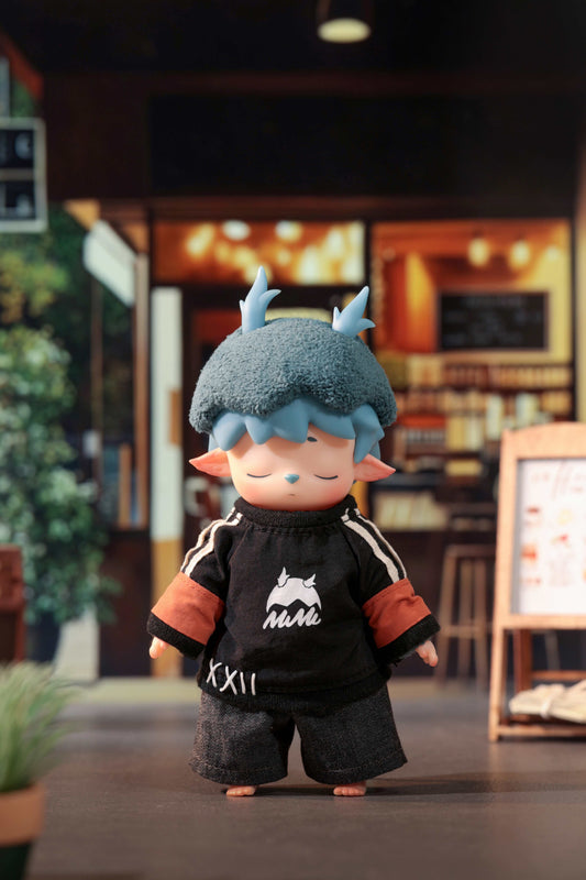 MIMI’s City Walk Plush