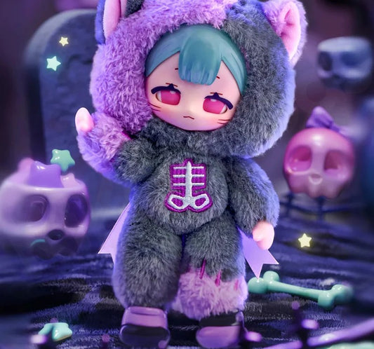 Eve Lynna - Strange Park Plush