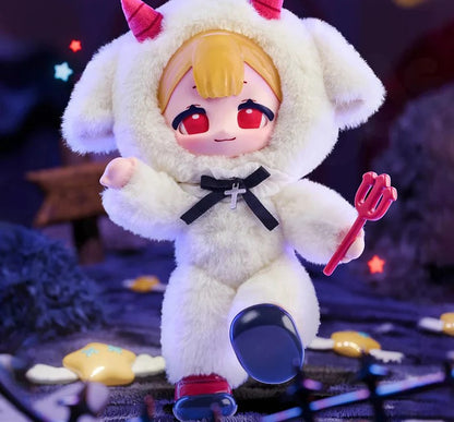 Eve Lynna - Strange Park Plush